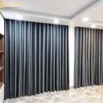 Rèm vải màu xanh hiện đại 